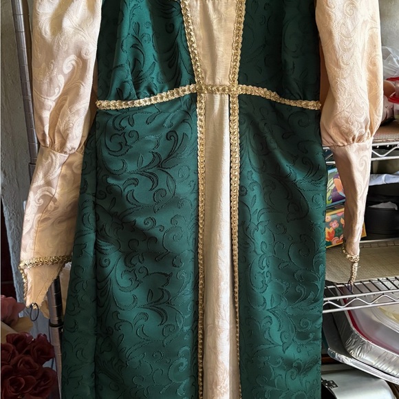 Green and Cream Renaissance Dress - Picture 1 of 15